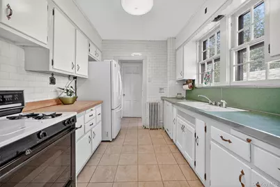 15 Park Place, Fleetwood, NY 10552 - Photo 18