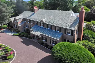 40 Deer Park Rd, Great Neck, NY 11024 - Photo 4