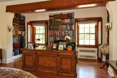 40 Deer Park Road, Great Neck, NY 11024 - Photo 10