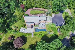 40 Deer Park Rd, Great Neck, NY 11024 - Photo 32