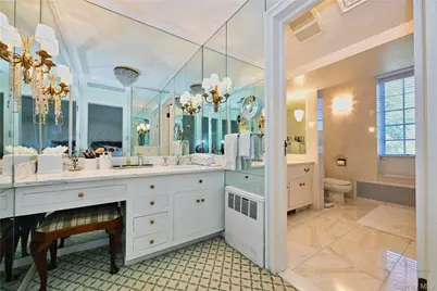 40 Deer Park Road, Great Neck, NY 11024 - Photo 20