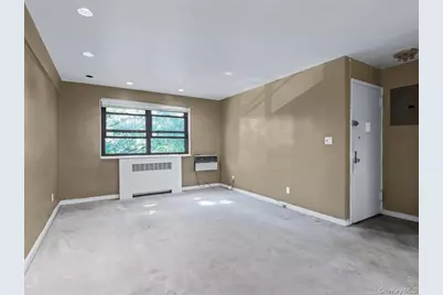 84-33 Shore Parkway #2, Howard Beach, NY 11414 - Photo 2