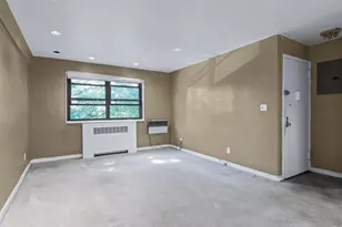 84-33 Shore Pkwy, Howard Beach, NY 11414 - Photo 2