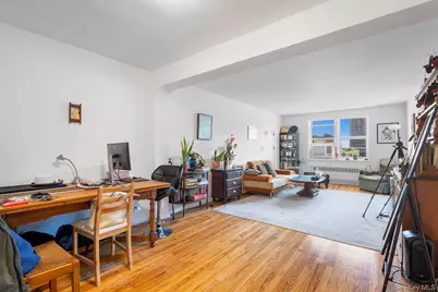 67-40 Booth Street #6I, Forest Hills, NY 11375 - Photo 2