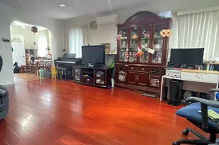 28-11 Murray St, Flushing, NY 11354 - Photo 10