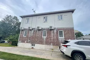 28-11 Murray St, Flushing, NY 11354 - Photo 2