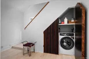 21 Old Colony Dr, Larchmont, NY 10538 - Photo 32