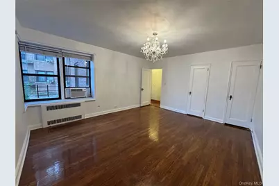 69-10 Yellowstone Blvd #115, Forest Hills, NY 11375 - Photo 12