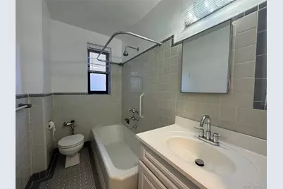 69-10 Yellowstone Blvd #115, Forest Hills, NY 11375 - Photo 8