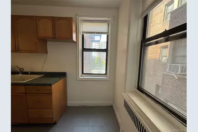 69-40 Yellowstone Blvd #404, Forest Hills, NY 11375 - Photo 8