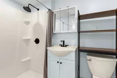 73175 Main Road, Greenport, NY 11944 - Photo 14