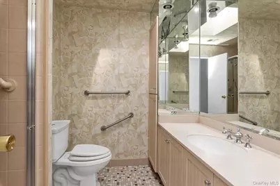 28 Spring Hollow, Roslyn, NY 11576 - Photo 16