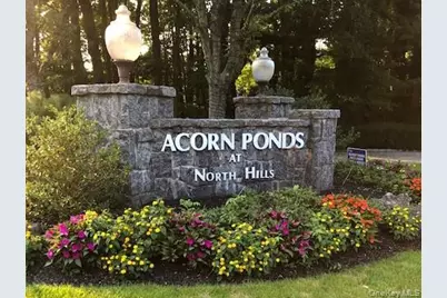 28 Spring Hollow, Roslyn, NY 11576 - Photo 20