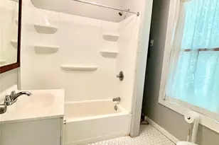 2 Liberty St, Newburgh, NY 12550 - Photo 10