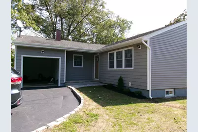 1706 Spur Drive S, Islip, NY 11751 - Photo 18