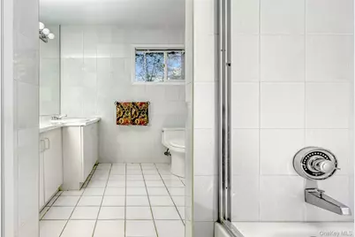 8 Kings Gate Road, Suffern, NY 10901 - Photo 18