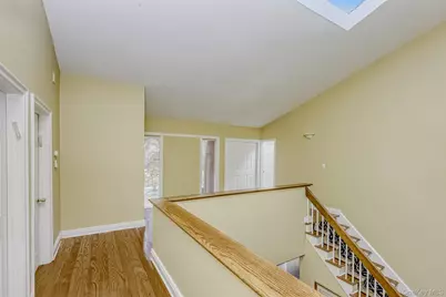 8 Kings Gate Road, Suffern, NY 10901 - Photo 12