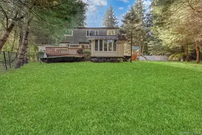 8 Kings Gate Road, Suffern, NY 10901 - Photo 22