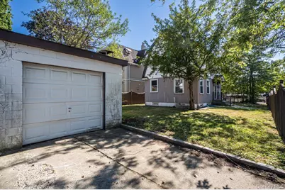 9001 215th Street, Queens Village, NY 11428 - Photo 24