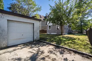 90-01 215th St, Queens Village, NY 11428 - Photo 24