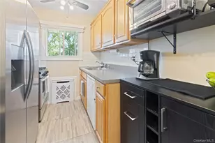 336 Edmunton Dr, North Babylon, NY 11703 - Photo 8