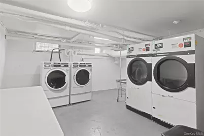 336 Edmunton Drive #L12, North Babylon, NY 11703 - Photo 12