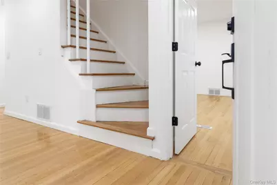 11 Queen Street, New Windsor, NY 12553 - Photo 16