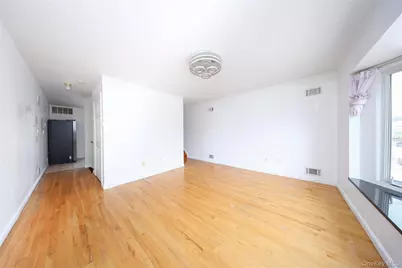 139 Kiswick Street, New York, NY 10306 - Photo 4