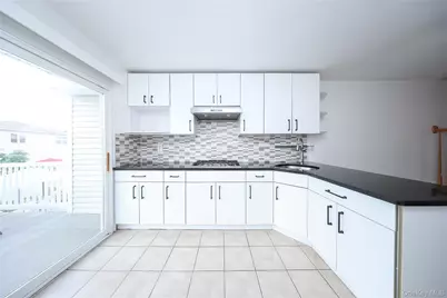 139 Kiswick Street, New York, NY 10306 - Photo 8