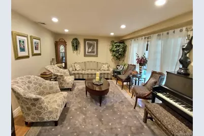 467 Susan Court, West Hempstead, NY 11552 - Photo 6