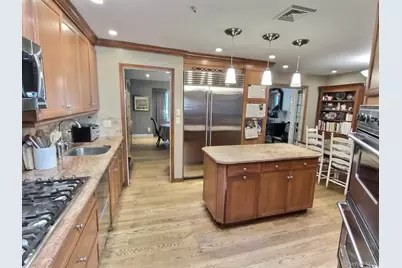 467 Susan Court, West Hempstead, NY 11552 - Photo 10