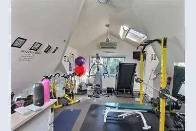 467 Susan Court, West Hempstead, NY 11552 - Photo 26