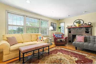 23 Robert Road, Poughkeepsie, NY 12603 - Photo 4