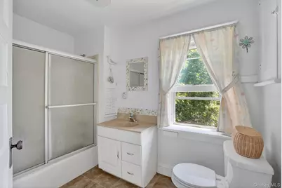 176 S Grand Avenue, Poughkeepsie, NY 12603 - Photo 14