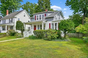 176 S Grand Ave, Poughkeepsie, NY 12603 - Photo 2