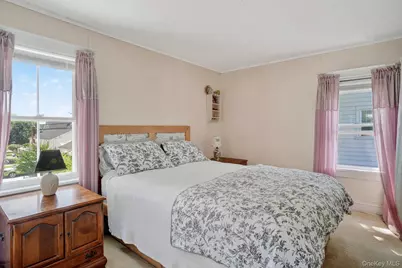 176 S Grand Avenue, Poughkeepsie, NY 12603 - Photo 12