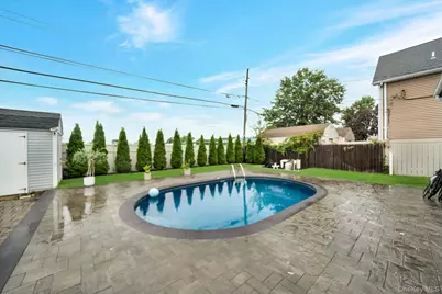 149 Cardinal Road, Levittown, NY 11756 - Photo 22