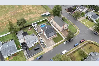 149 Cardinal Road, Levittown, NY 11756 - Photo 30