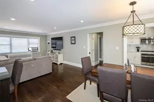 309 Main St, Roslyn, NY 11576 - Photo 4