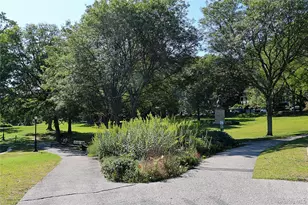 309 Main St, Roslyn, NY 11576 - Photo 22