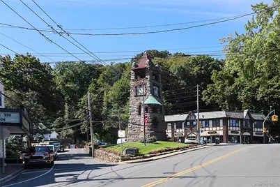 309 Main Street #Unit D, Roslyn, NY 11576 - Photo 24