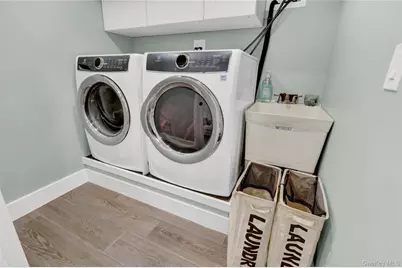 2325 Centre Avenue, Bellmore, NY 11710 - Photo 20