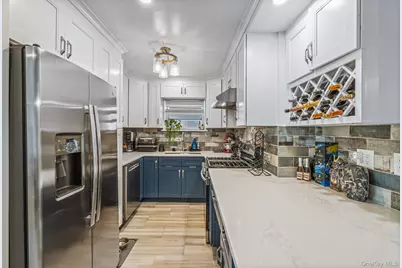 110-20 71st Avenue #333, Forest Hills, NY 11375 - Photo 8