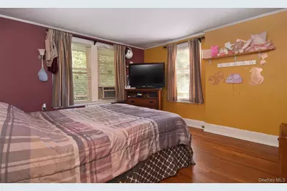 306 Hutchinson Boulevard, Fleetwood, NY 10552 - Photo 14