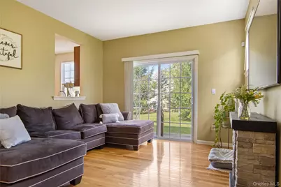 11 Cobblestone Lane, Middletown, NY 10940 - Photo 14