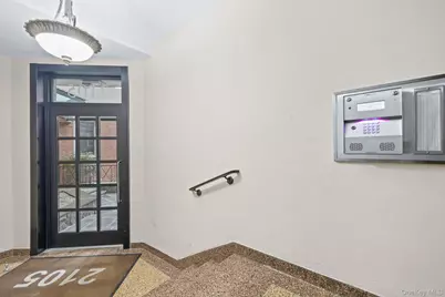 2105 Wallace Avenue #5A, Bronx, NY 10462 - Photo 4