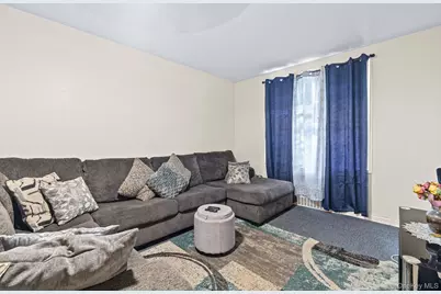2105 Wallace Avenue #5A, Bronx, NY 10462 - Photo 12
