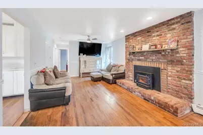 309 Dogwood Road W, Mastic Beach, NY 11951 - Photo 14