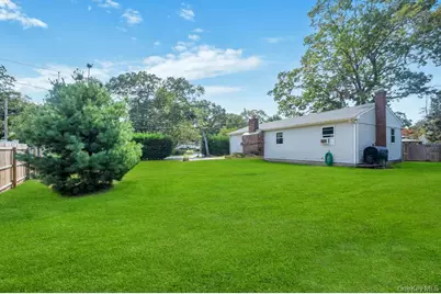 309 Dogwood Road W, Mastic Beach, NY 11951 - Photo 8