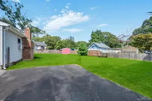 309 Dogwood Rd W, Mastic Beach, NY 11951 - Photo 10